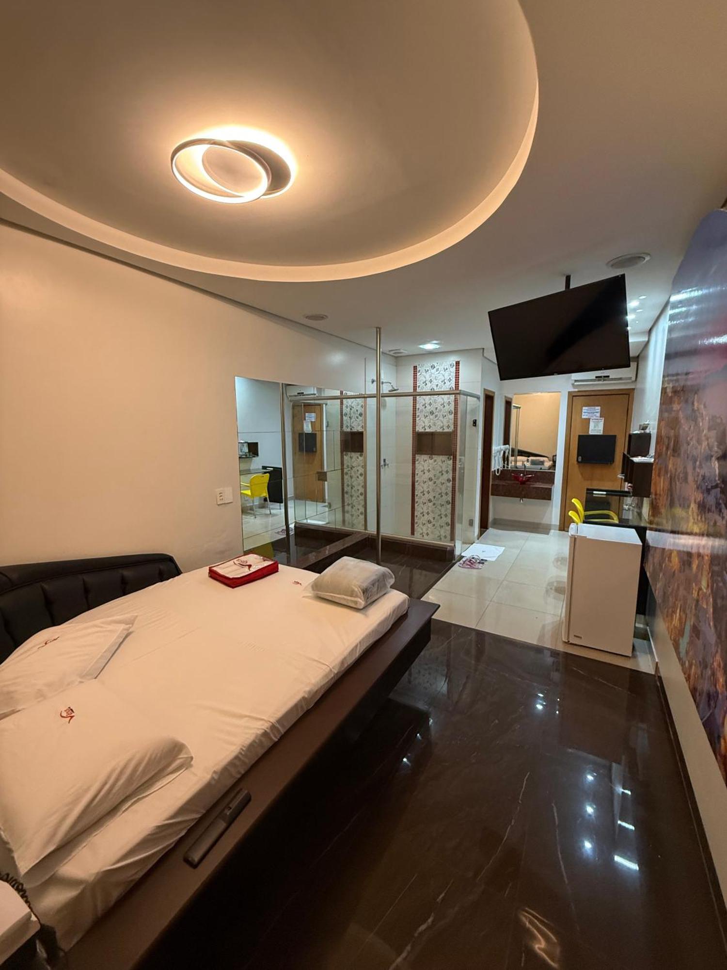 Rodotel Venus (Adults Only) Jataí 外观 照片