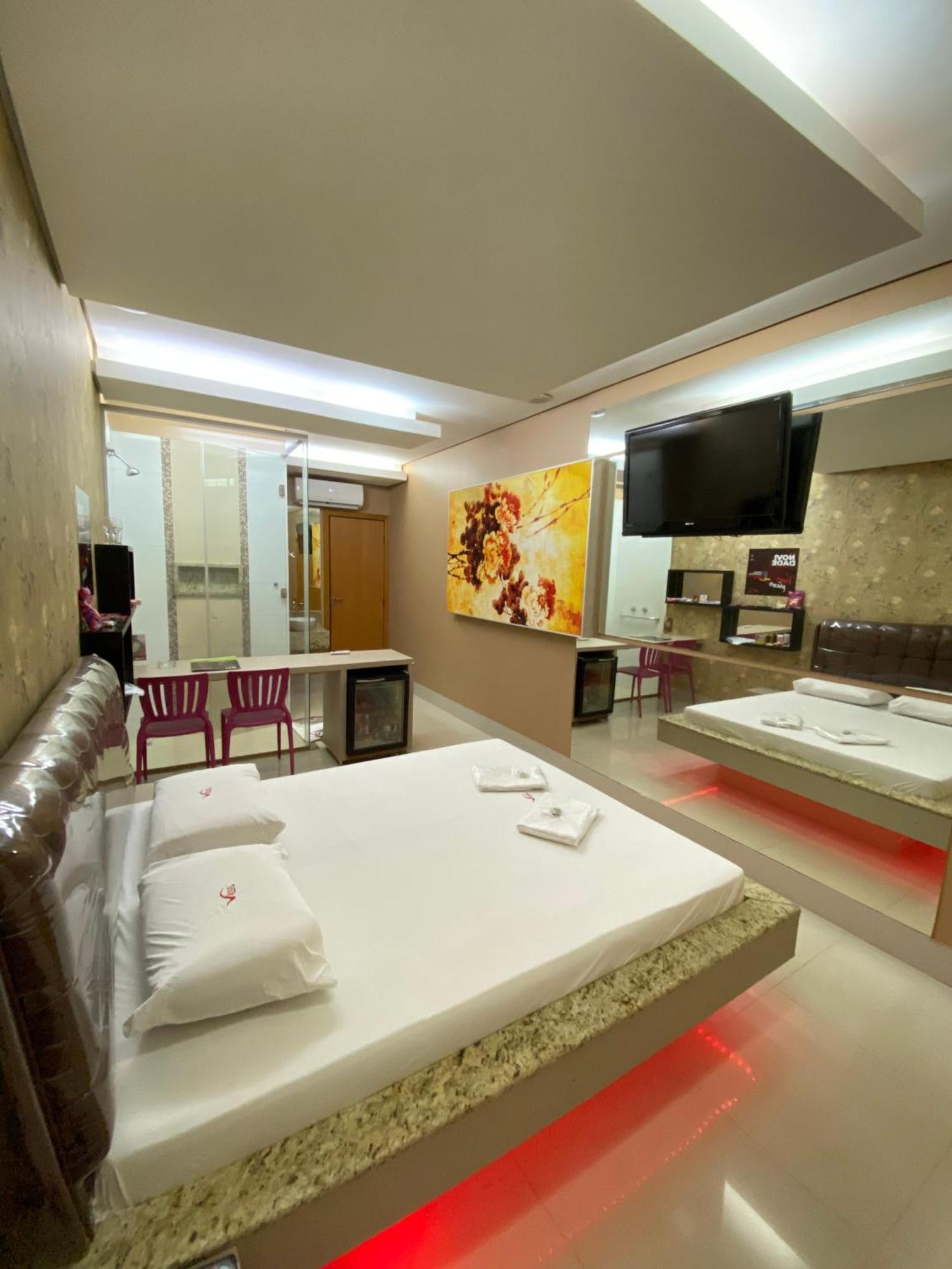 Rodotel Venus (Adults Only) Jataí 外观 照片