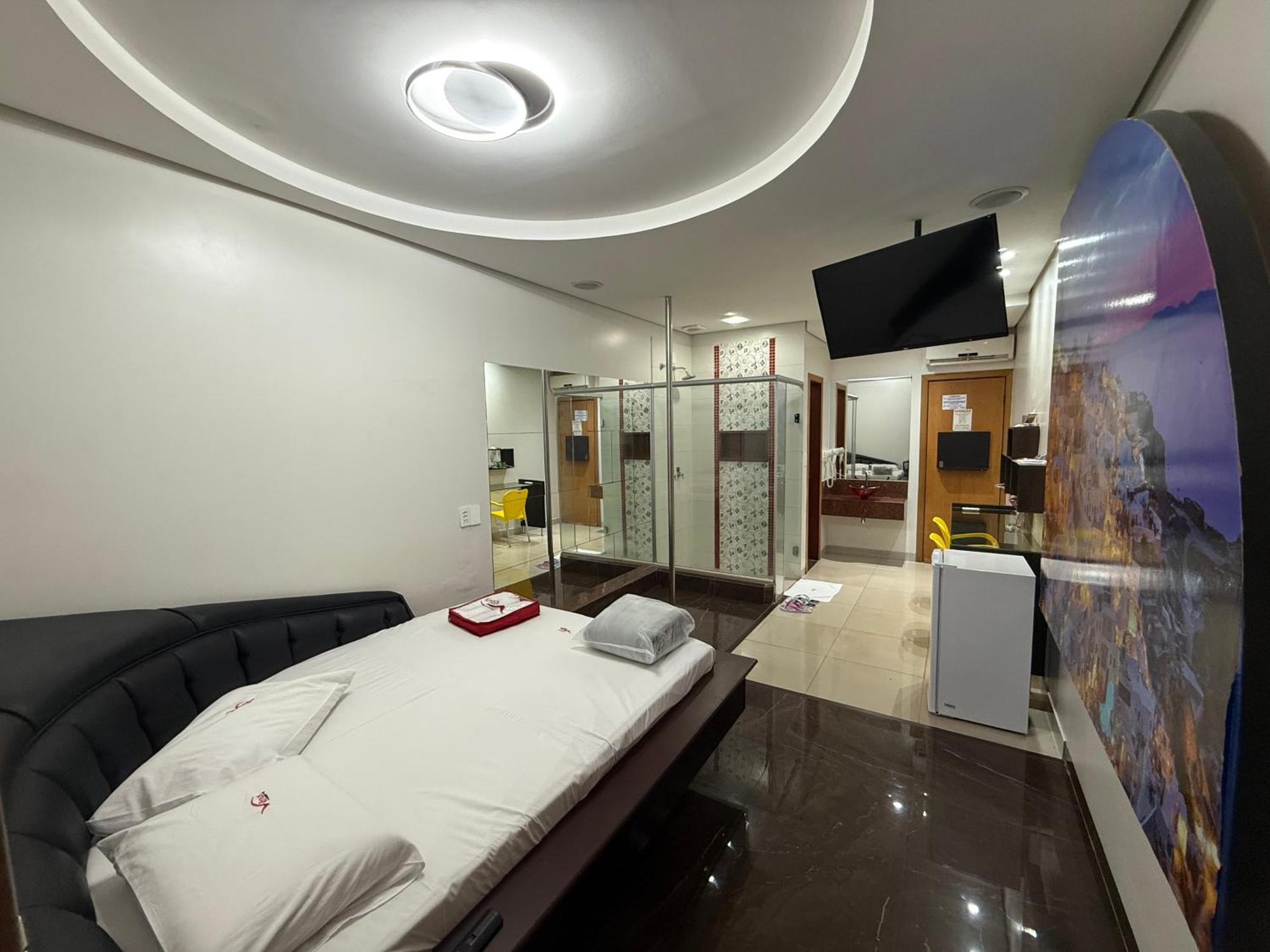 Rodotel Venus (Adults Only) Jataí 外观 照片